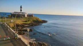 Apartamento Vista Farol da Barra com 2 Quartos